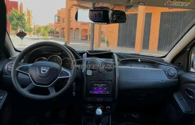 سيارة دوستر للبيع 