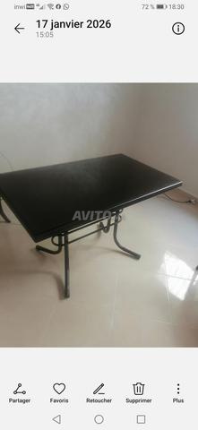 طاولة طعام جديدة تمامًا وبحالة جيدة - 2