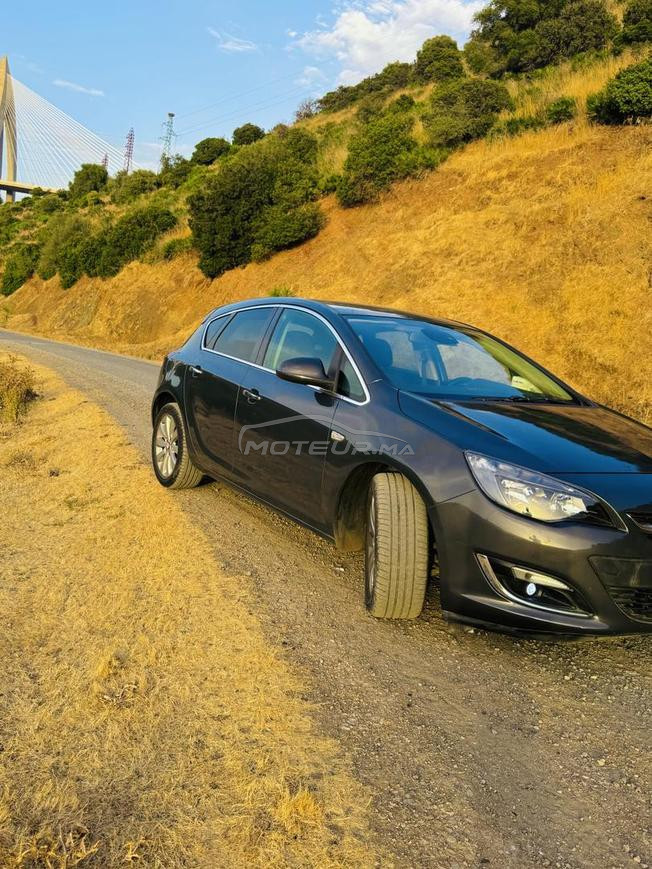 Opel Astra Diesel Manuelle 2013 à Ain Aouda