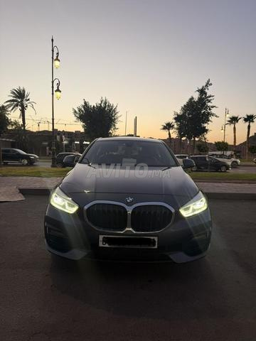 BMW Série 1 118d Sport BVA – Août 2021 – 62 000 km - 2