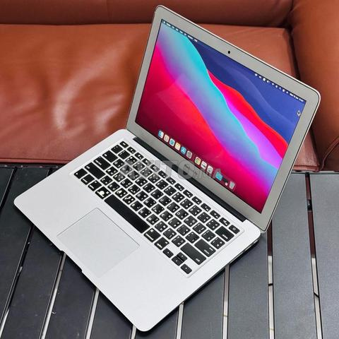 ماك بوك 2017 i5 سليم اير قرص SSD - 2