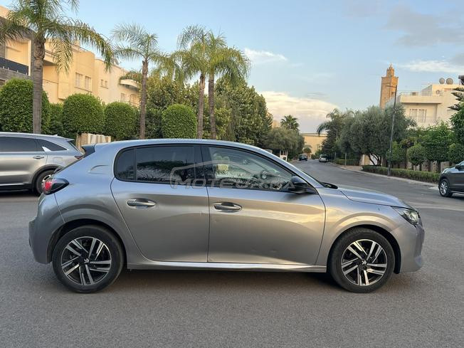 Peugeot 208 Allur 2022 tout option 