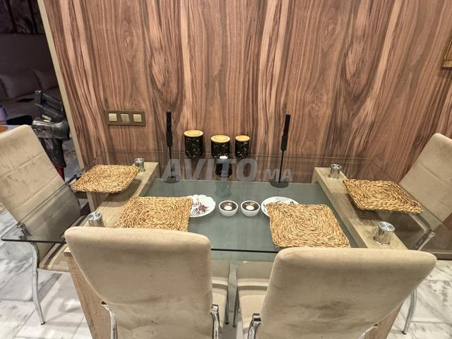 Table à manger en vente - 2