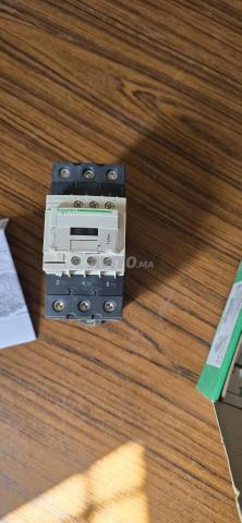 CONTACTEUR LCD40 - 2