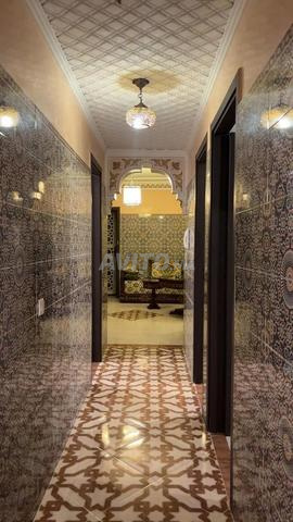 شقة للكراء مجهزة تجهيزاً جيداً (جديدة) - 2