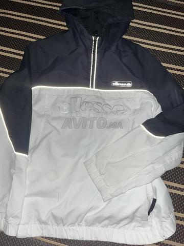 جاكيت ellesse أصلي نظيف 10/10 - 2