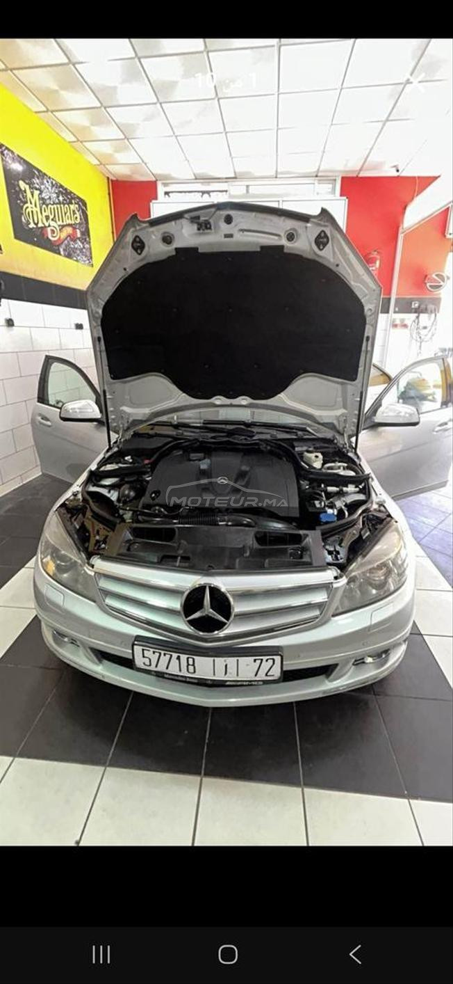 Mercedes benz 220 Diwana 2012 salon cuir automatic