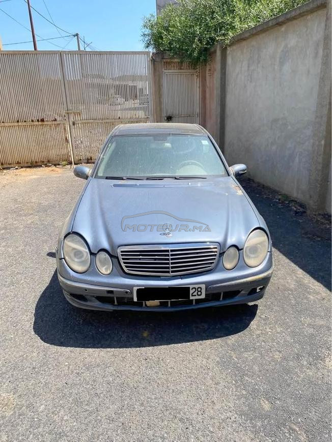 مرسيدس 220 كسيدة