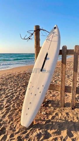 Il y a cette planche de surf géniale, bienvenue aux intéressés