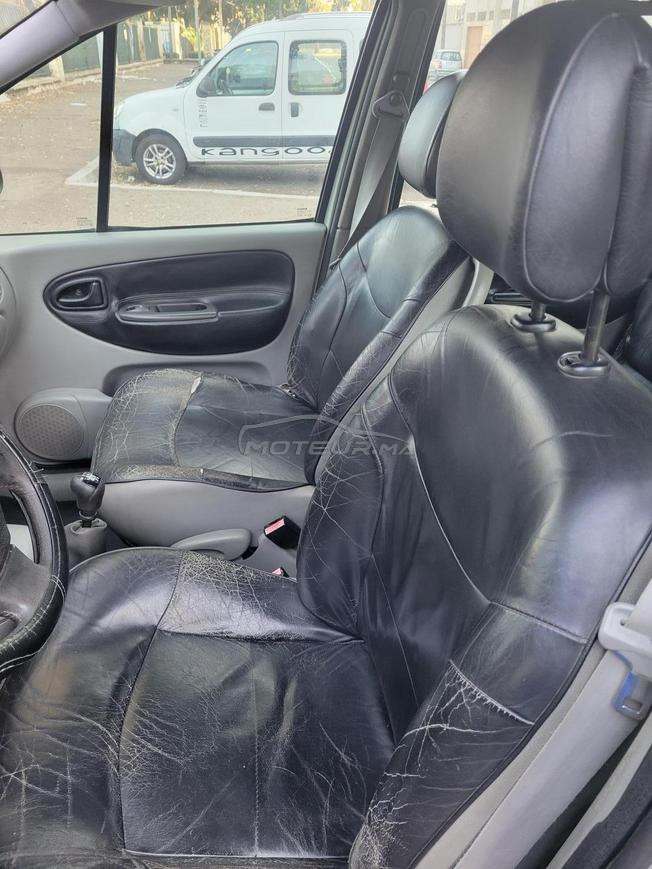 je met en vente ma renault scenic en vente 