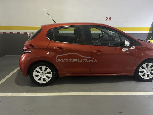     Peugeot 208 1.2 Essence 2017 – Très bon état