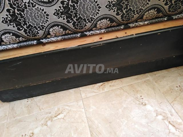 Bonjour 3 banquettes à vendre prix négociable - 2
