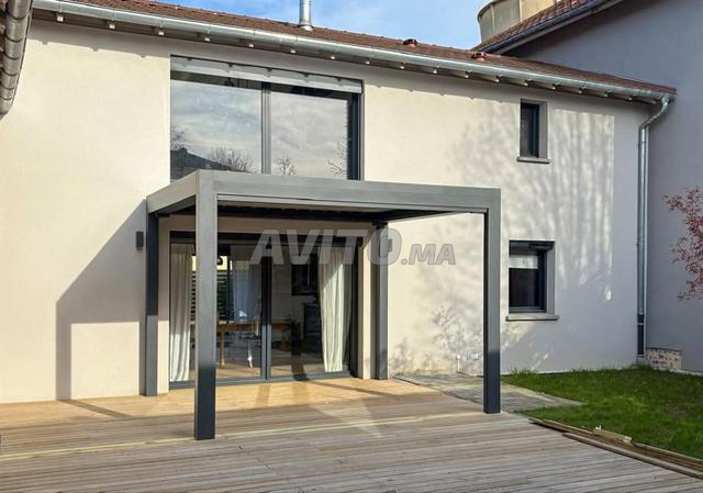 PERGOLAS BIOCLIMATIQUES RÉTRACTABLES - 2
