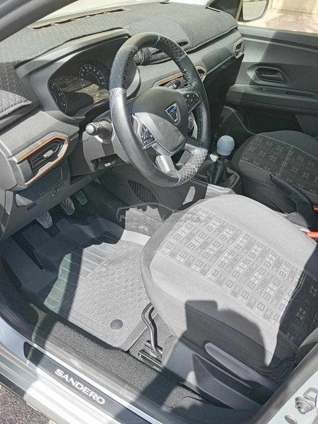 Sandero Stepway 2021 carte grise première main 
