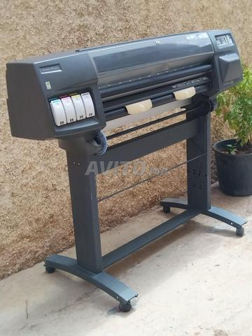 طابعة HP ديزاين جيت 1050c - 2