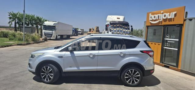 Ford kuga Titanium 2018 automatique  - 2