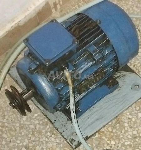 Moteur 3cv 380V 1400 tours