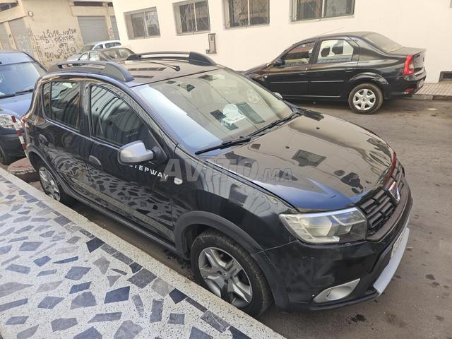 Voiture Dacia Stepway en très bon état - 2