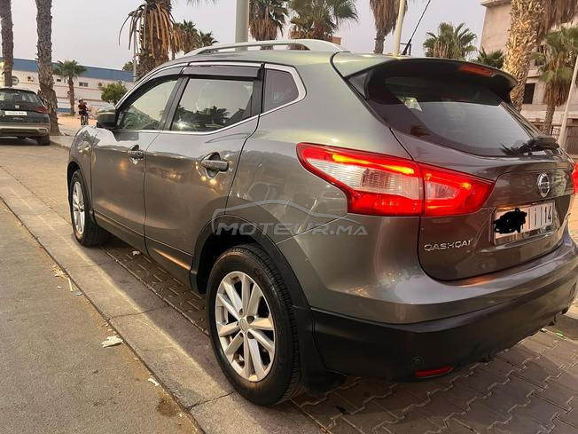 NISSAN QASHQAI 2015