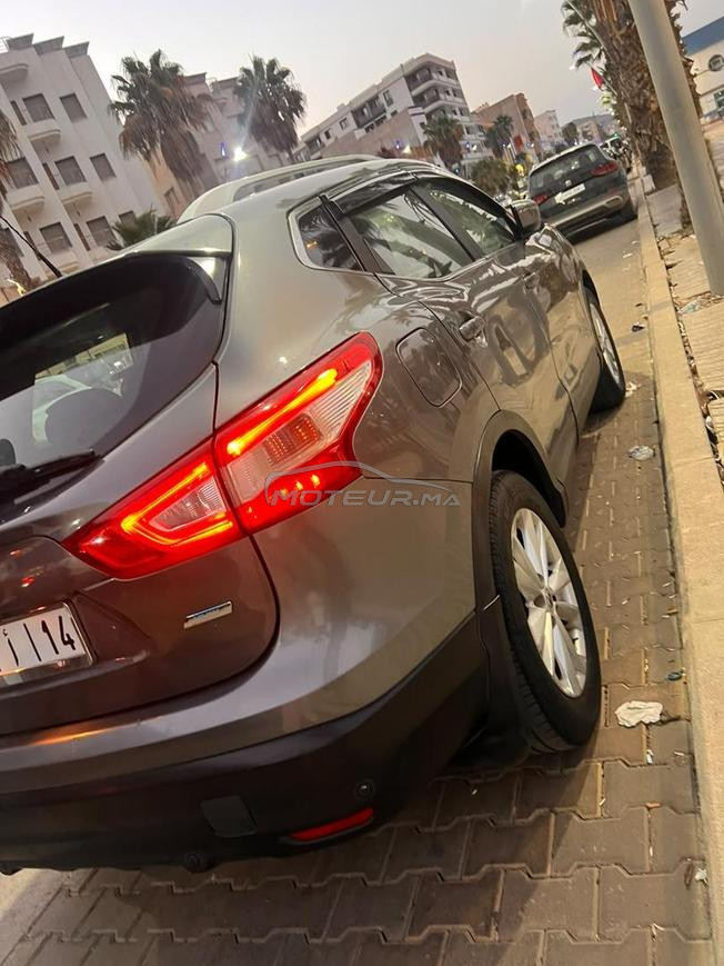 NISSAN QASHQAI 2015
