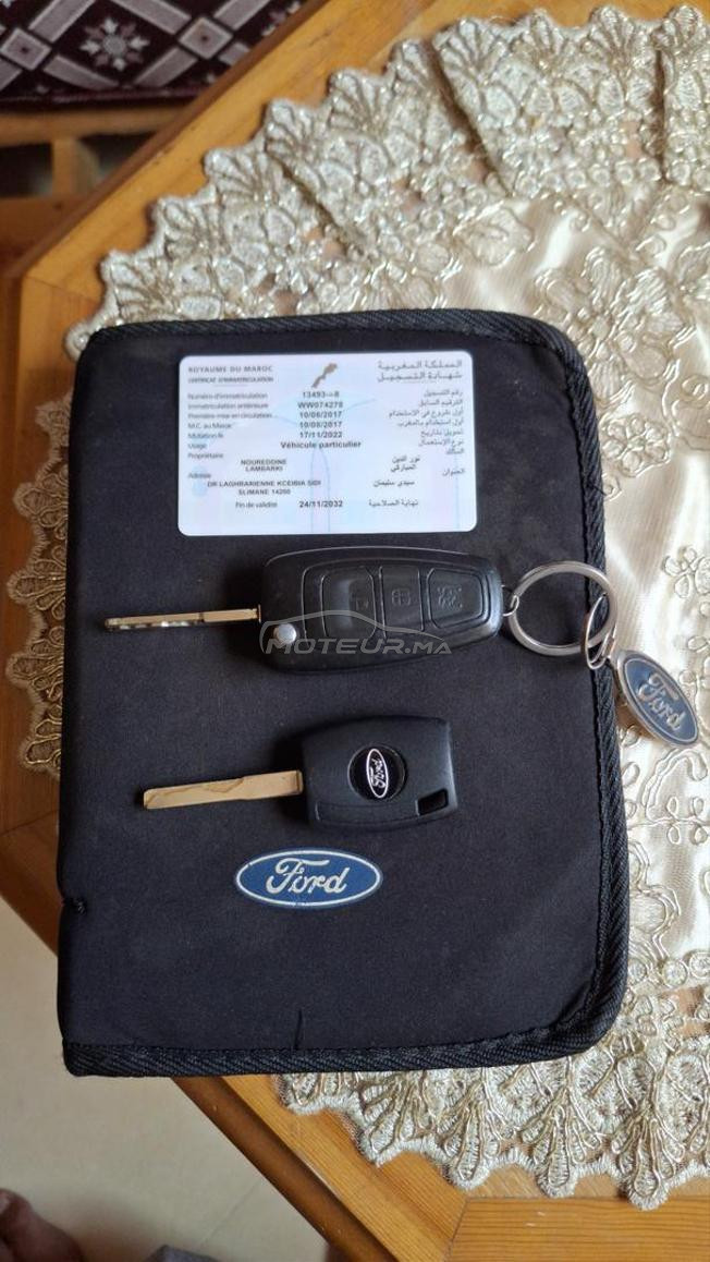 Ford Focus mois 8/  2017 sport 3amra