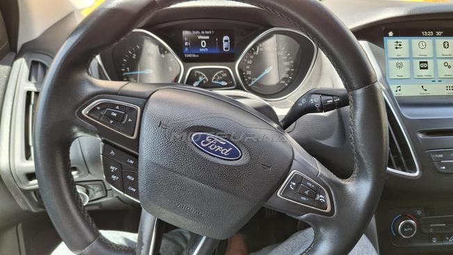 Ford Focus mois 8/  2017 sport 3amra