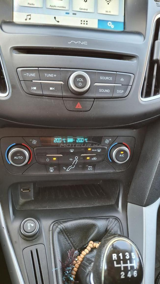 Ford Focus mois 8/  2017 sport 3amra