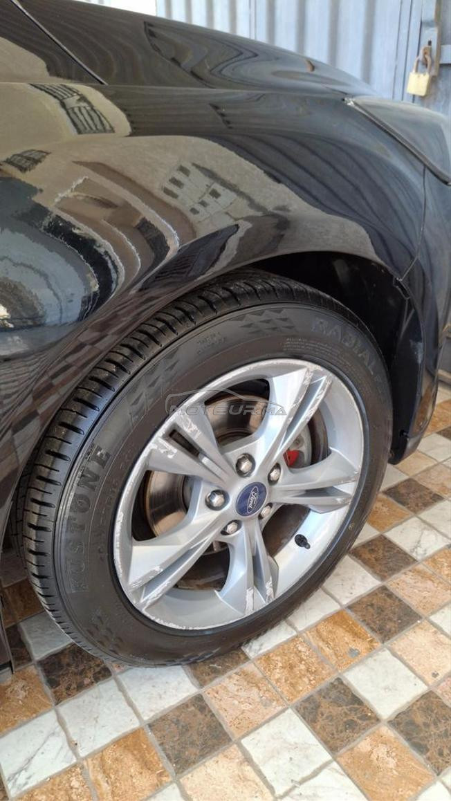 Ford Focus mois 8/  2017 sport 3amra