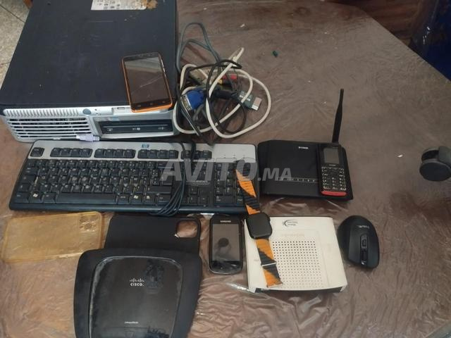 بيع أجهزة ألعاب وهواتف وواي فاي بعين حرودة بسعر نار