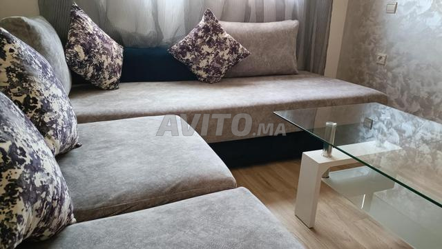 Fauteuils complets plus une table en verre - 2