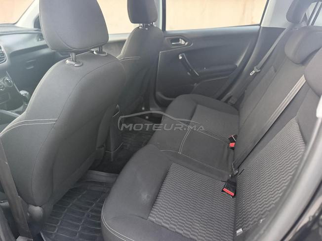 Peugeot 208 première main 6 cv 700 dh dariba 