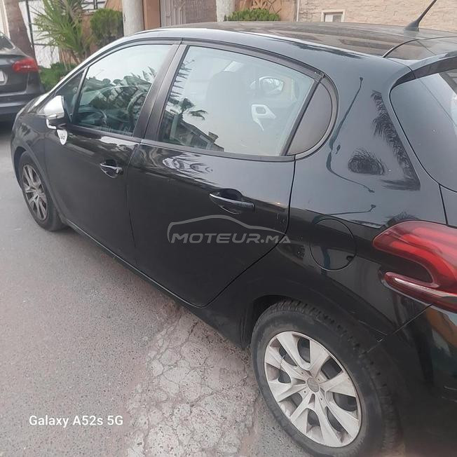 Vente Peugeot 208 essence modele 2017