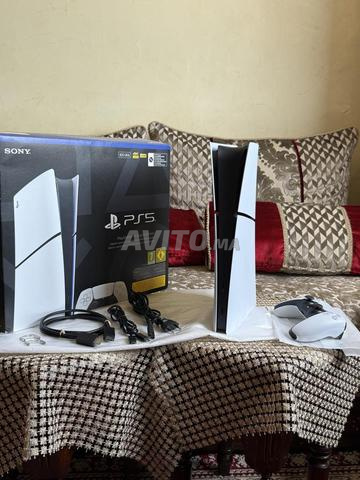 PS5 Slim Neuf 12,40 flashable jamais utilisé - 2