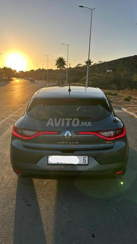 Renault Megane Diesel Automatique 2018 à Tanger - 2