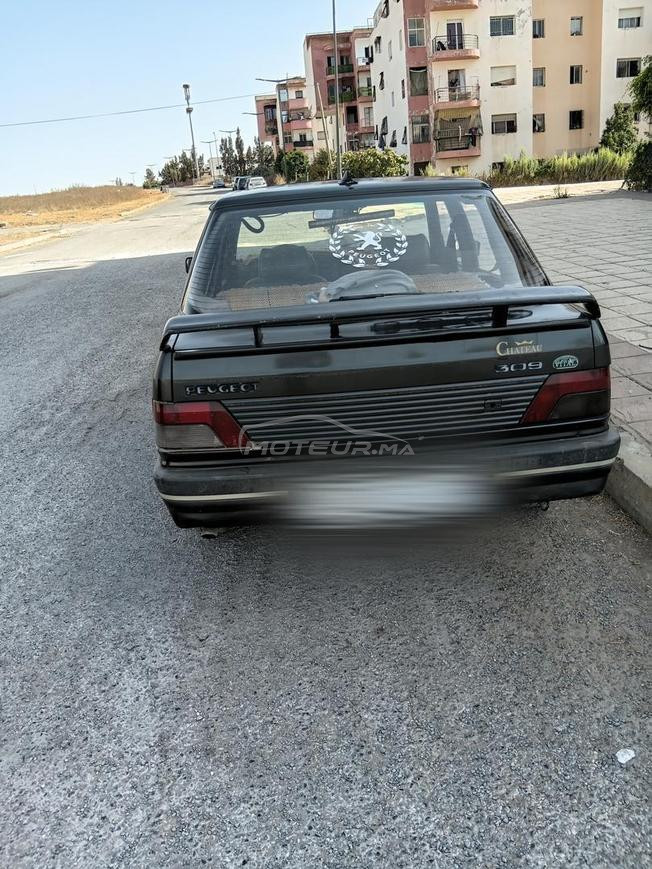 Peugeot 309