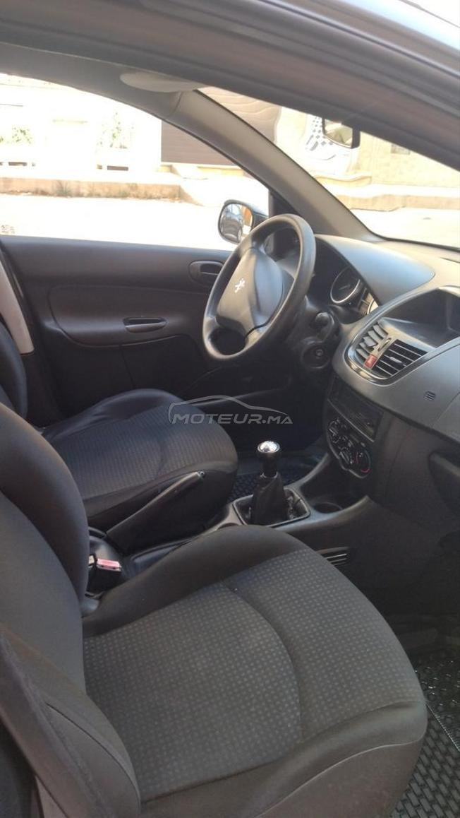 Peugeot 206 Essence Manuelle 2013 à Nador