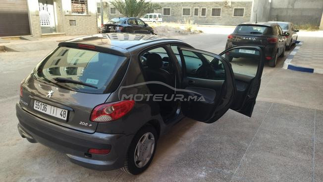 Peugeot 206 Essence Manuelle 2013 à Nador