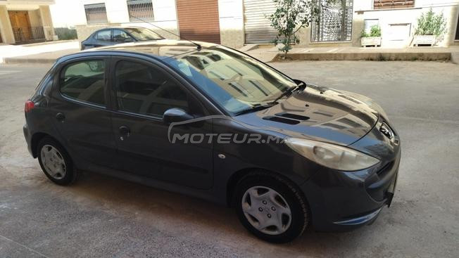 Peugeot 206 Essence Manuelle 2013 à Nador