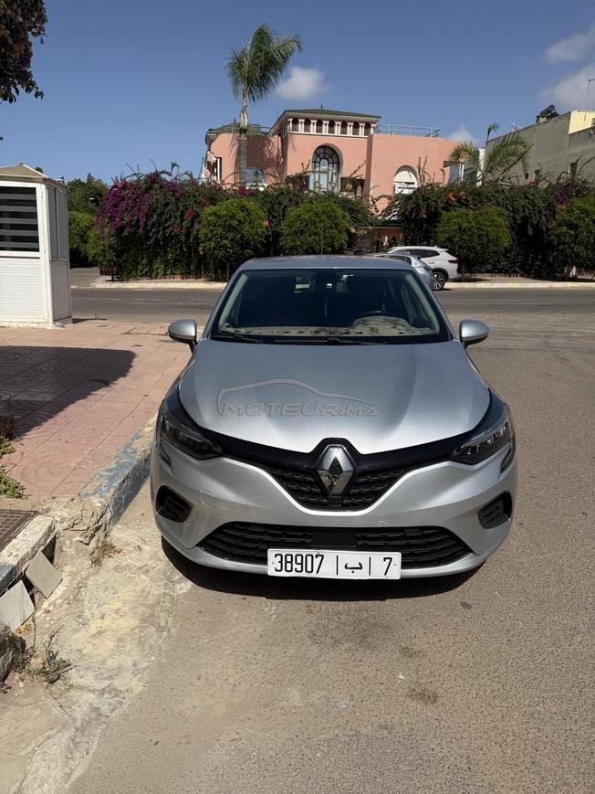 clio 5 diesel 2022 tres bonne etat 