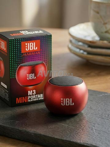 مكبر صوت بلوتوث صغير JBL M3 - 2