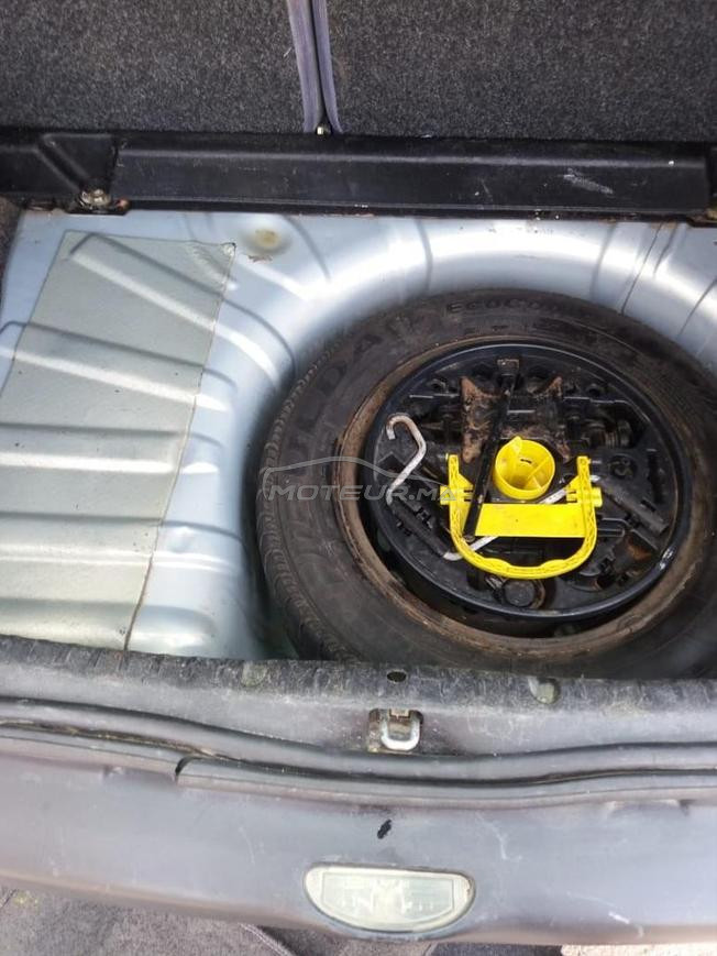 Renault Clio Essence Manuelle 2001 à Berkane