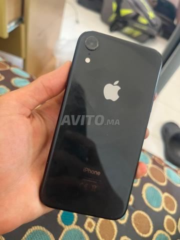 آيفون XR 64 جيجا 79 بطارية - 2