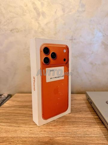 iPhone 17 Pro Max 512Go Cosmic Orange Neuf/Scellé - 2