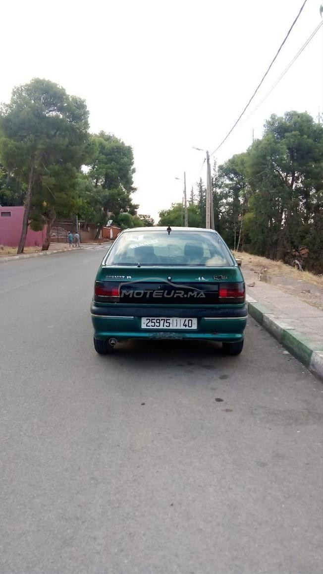 Renault 19