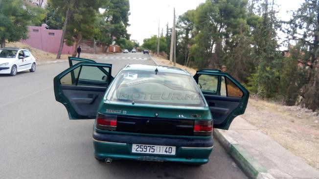 Renault 19