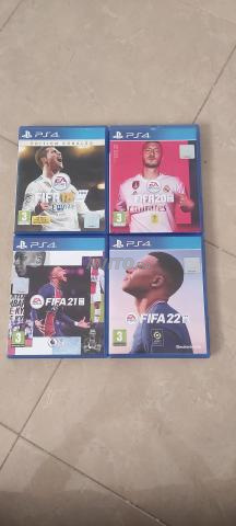 Lot de 4 jeux FIFA PS4 NEUFS 18 / 20 / 21 / 22