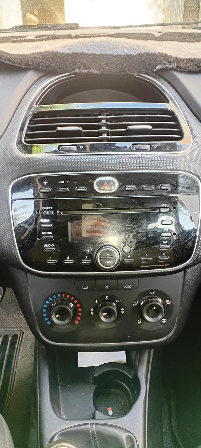 je mets ma voiture fiat punto a vendre