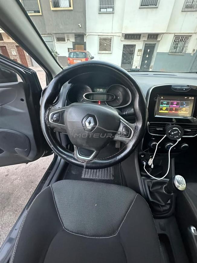  Renault clio Model 2018 carte grise tout options 