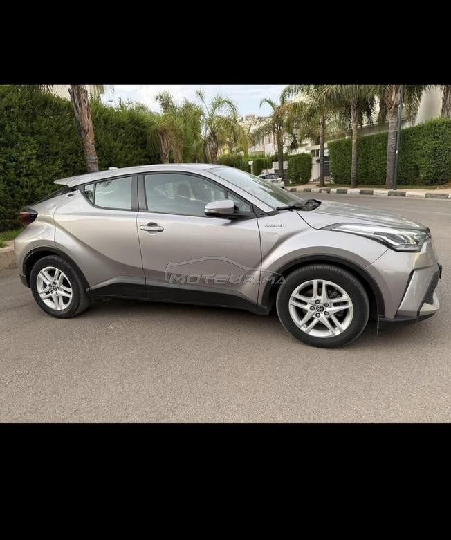 TOYOTA Chr hybrid essence