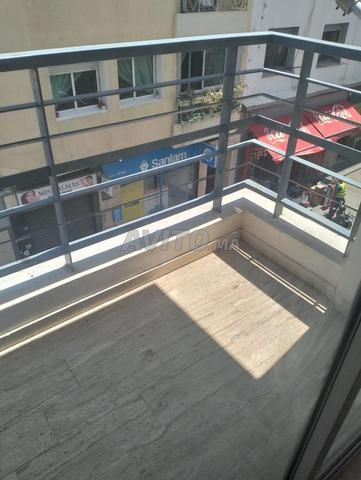 Studio 75m Maarif Proche BD Roudani - 2